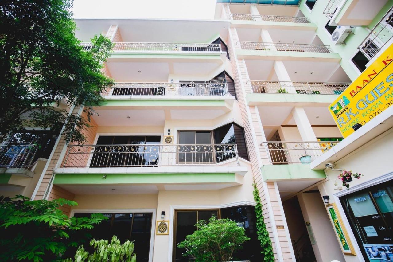 Rk Guesthouse Patong Exteriör bild