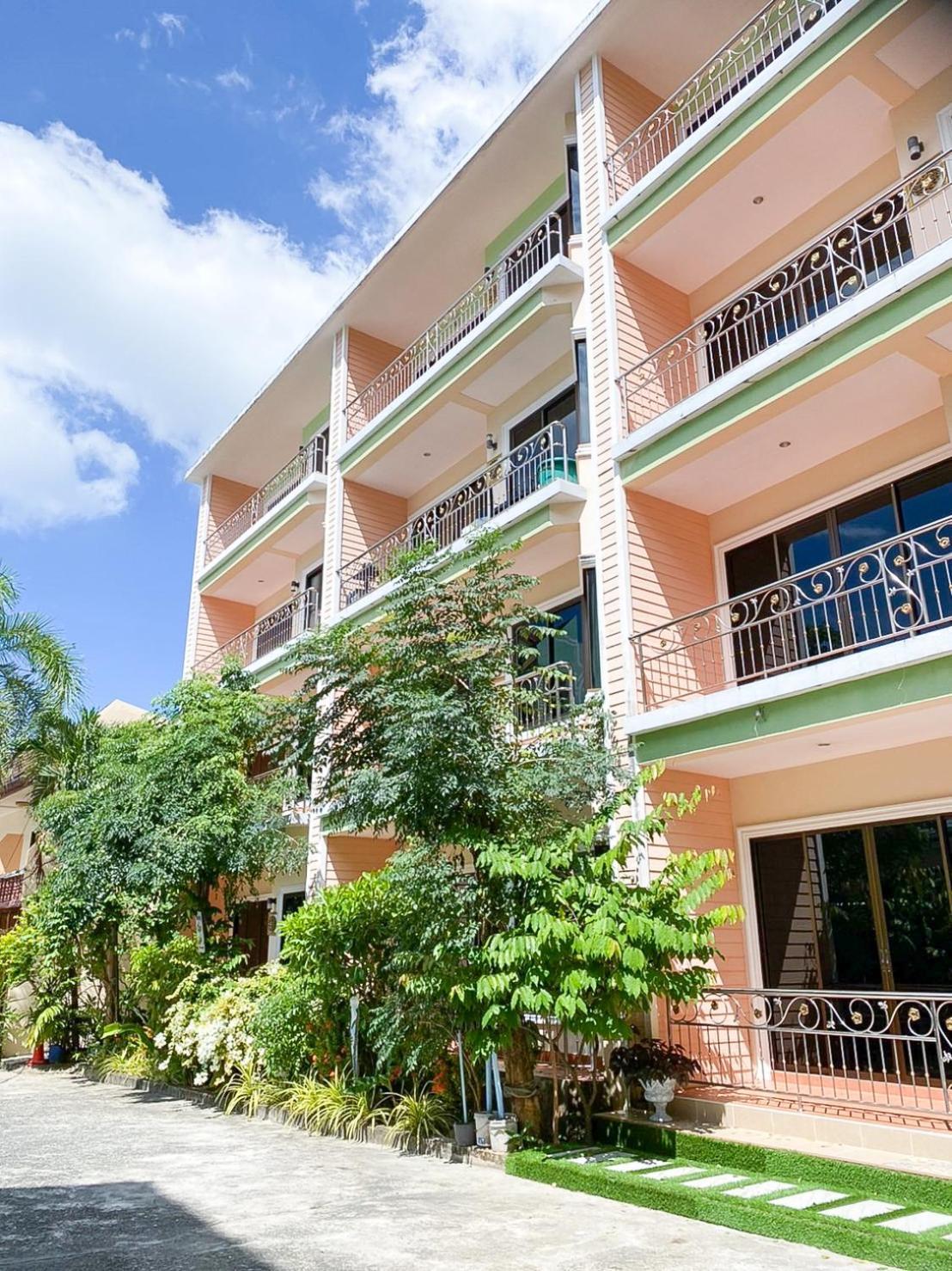 Rk Guesthouse Patong Exteriör bild