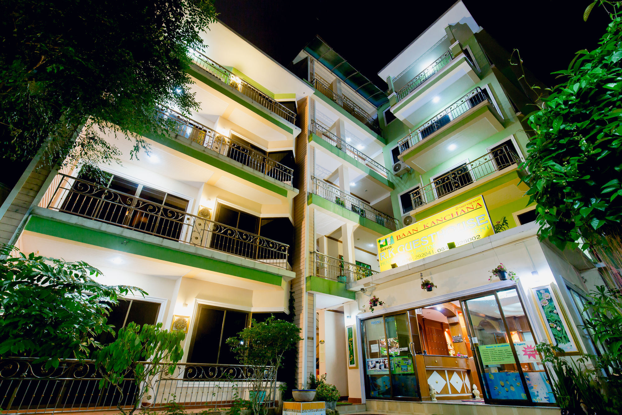 Rk Guesthouse Patong Exteriör bild