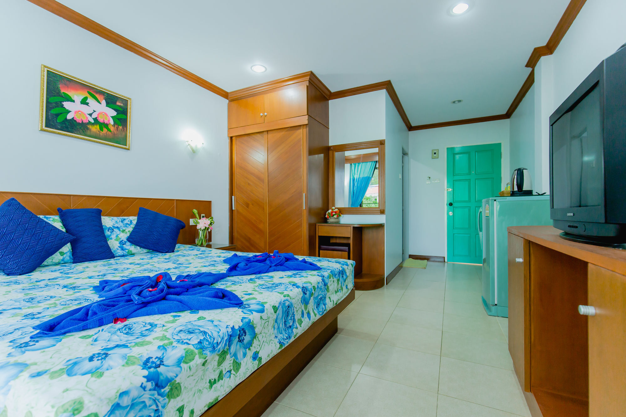 Rk Guesthouse Patong Exteriör bild